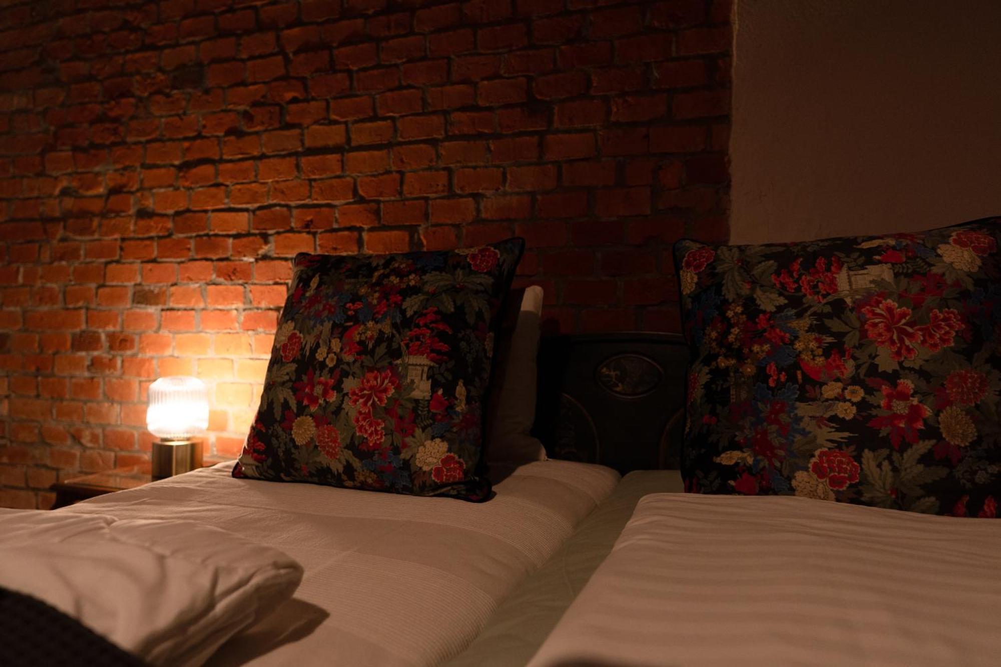 Bed and Breakfast Uroczysko Olesnica Chodzież Esterno foto