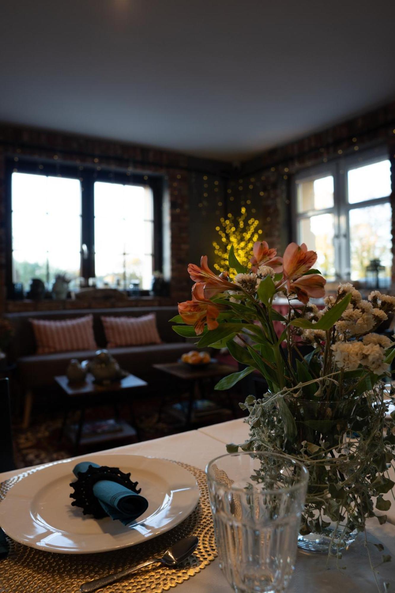 Bed and Breakfast Uroczysko Olesnica Chodzież Esterno foto